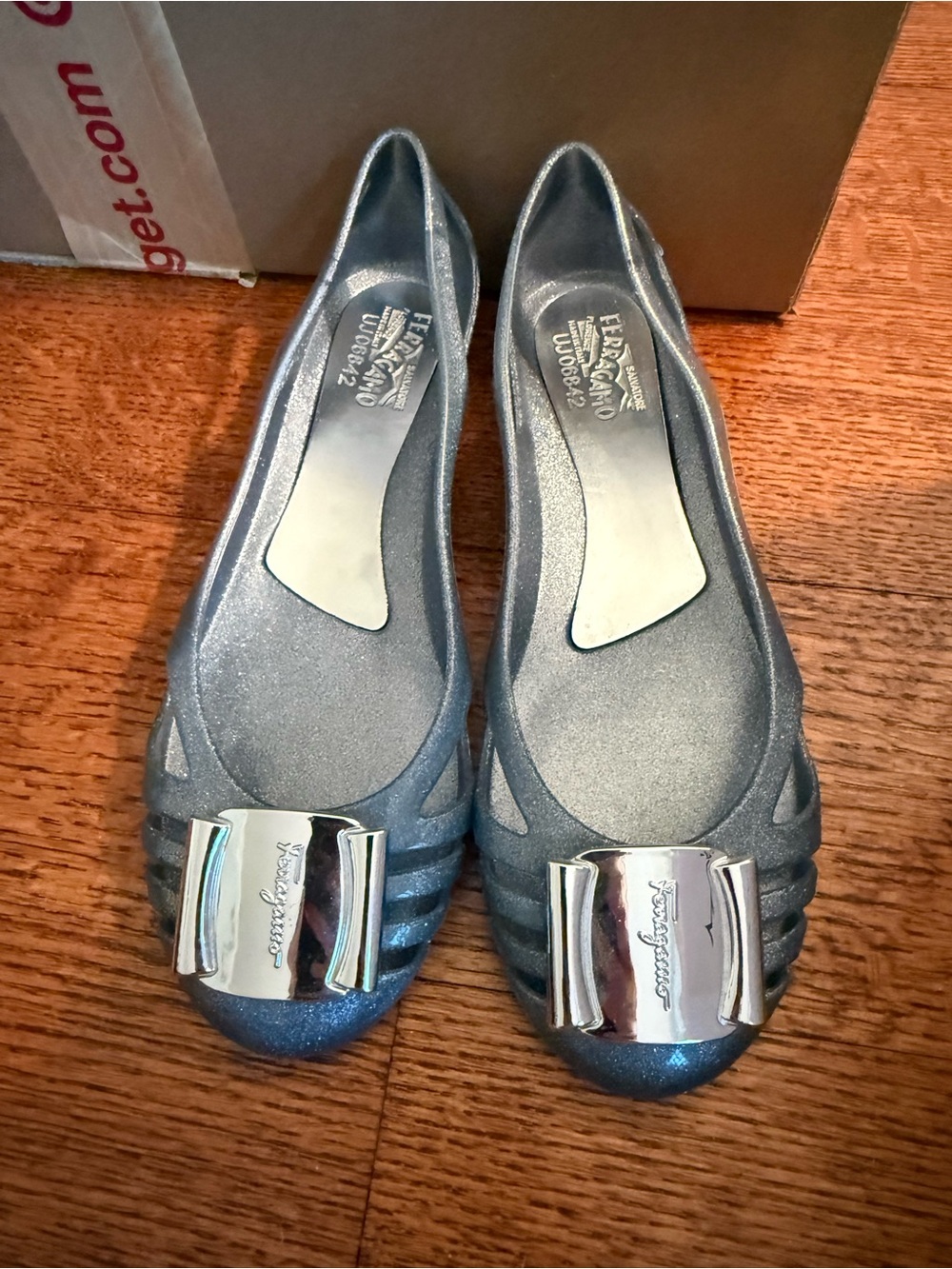 Salvatore Ferragamo Women's Bermuda glittery silver jelly flats